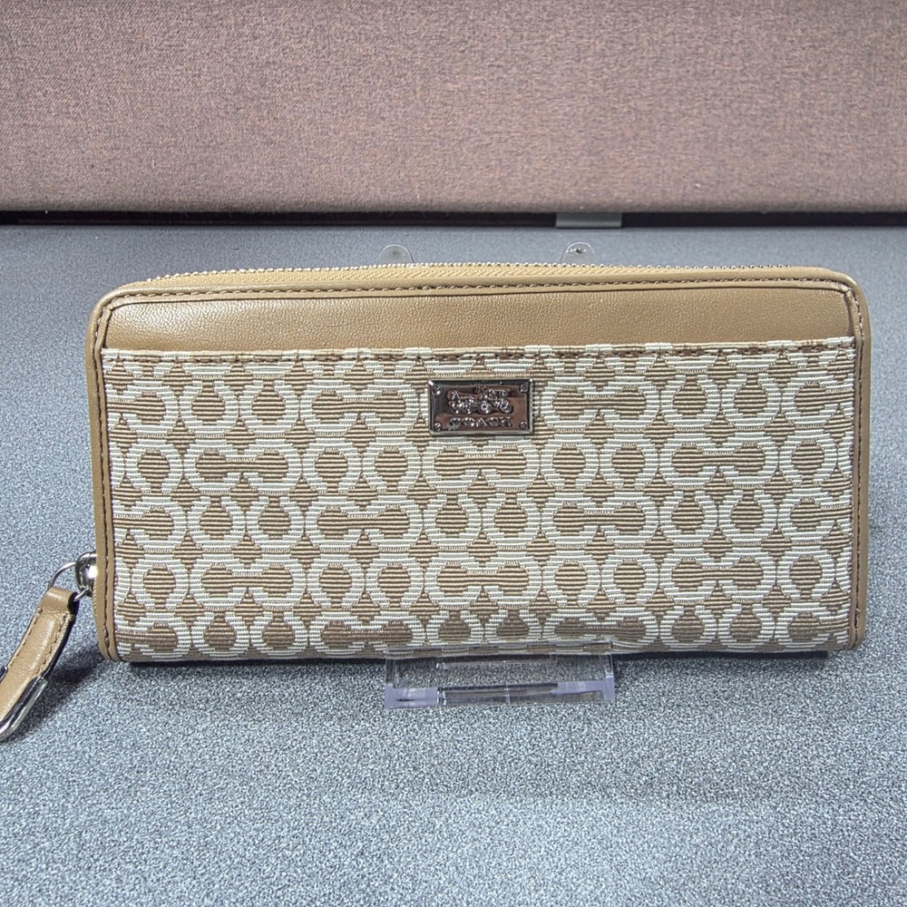 Coach Wallet Womens Tan Excellent Optic Signature Jacquard Bifold Slim Logo